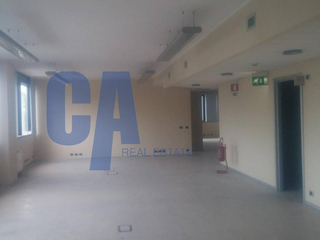 ufficio in affitto a Sesto San Giovanni in zona Pelucca/Villaggio Falck