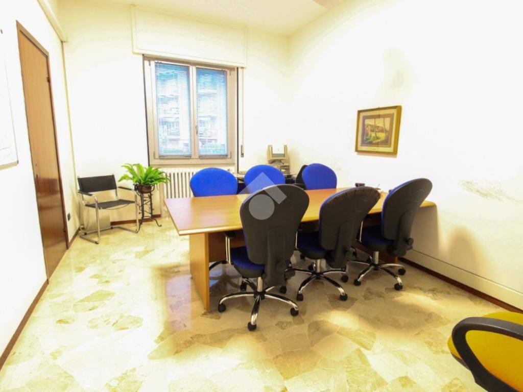ufficio in affitto a Sesto San Giovanni