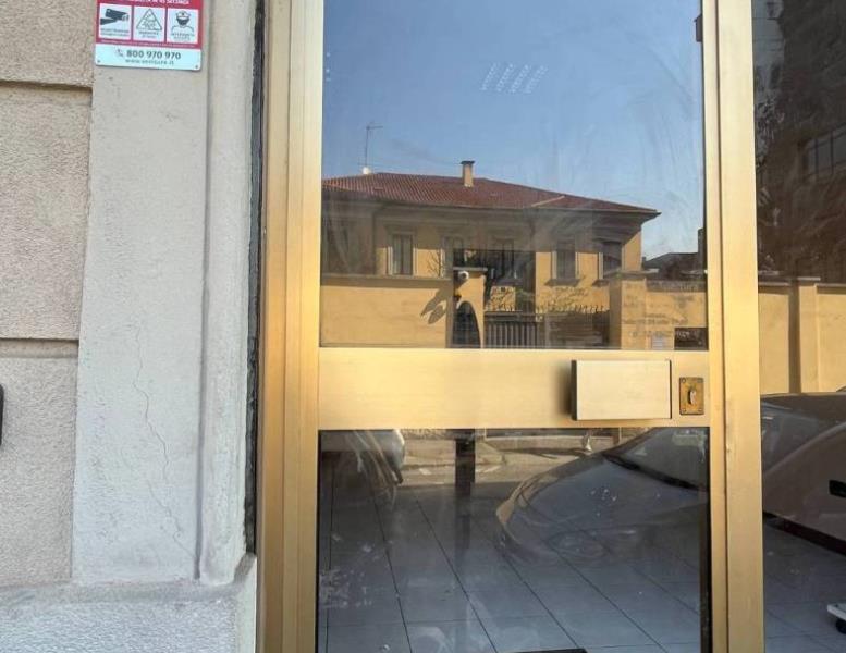 negozio in affitto a Sesto San Giovanni in zona Rondò/Torretta