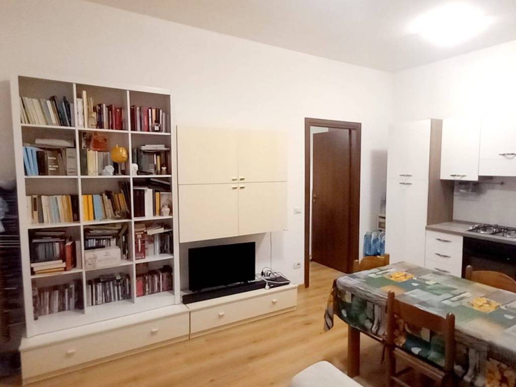 appartamento in affitto a Sesto San Giovanni in zona Rondinella