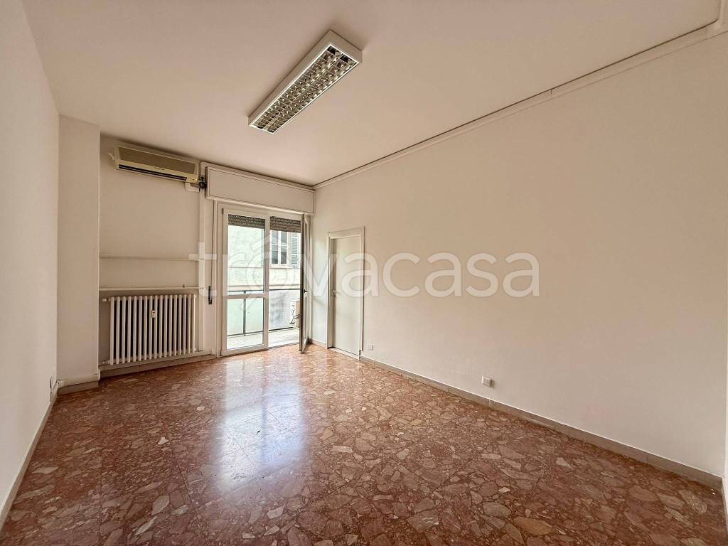 appartamento in affitto a Sesto San Giovanni in zona Rondò/Torretta