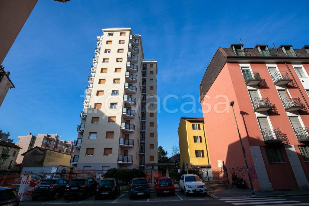 appartamento in affitto a Sesto San Giovanni in zona Rondò/Torretta