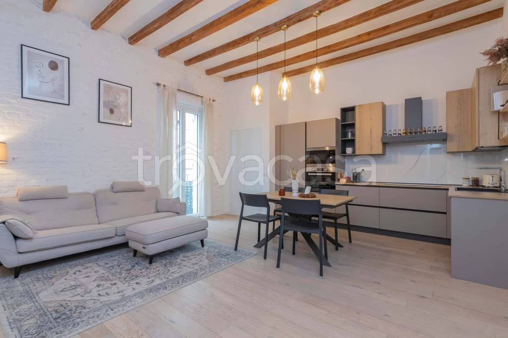 appartamento in affitto a Sesto San Giovanni in zona Rondò/Torretta