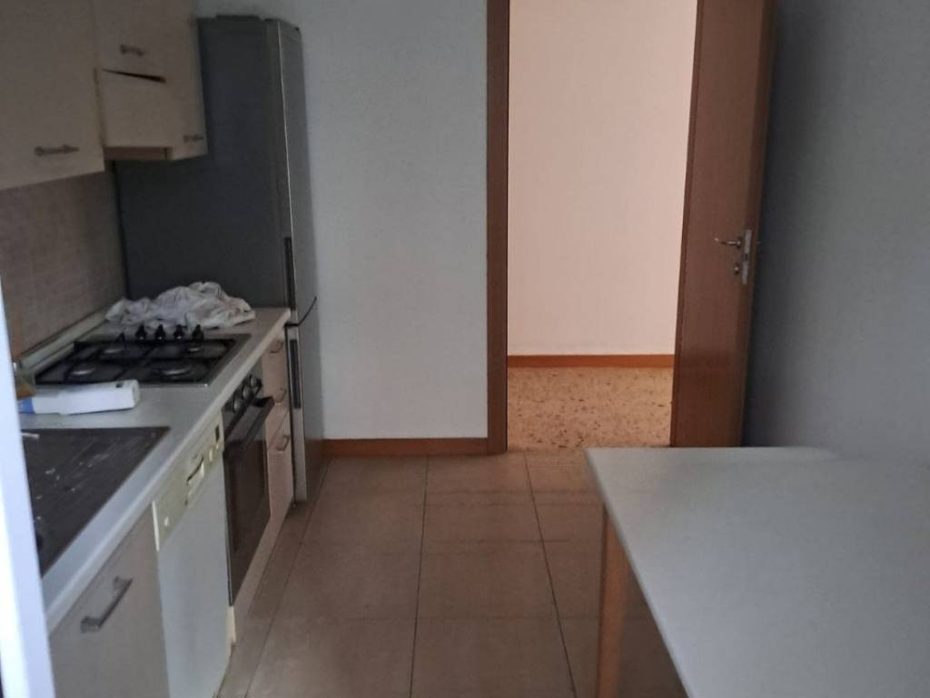 appartamento in affitto a Sesto San Giovanni in zona Rondinella