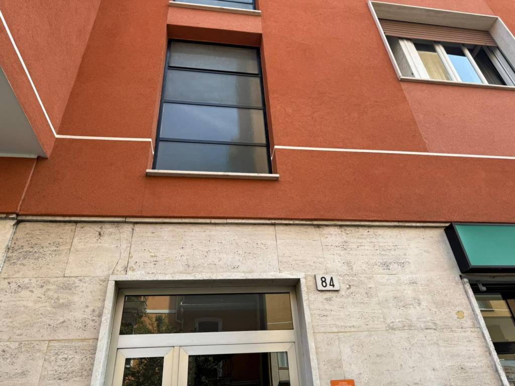 appartamento in affitto a Sesto San Giovanni in zona Rondinella