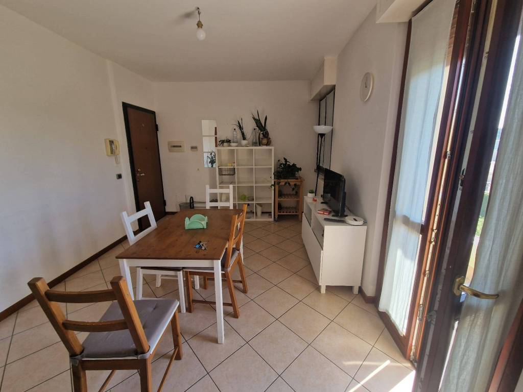appartamento in affitto a Sesto San Giovanni in zona Rondinella