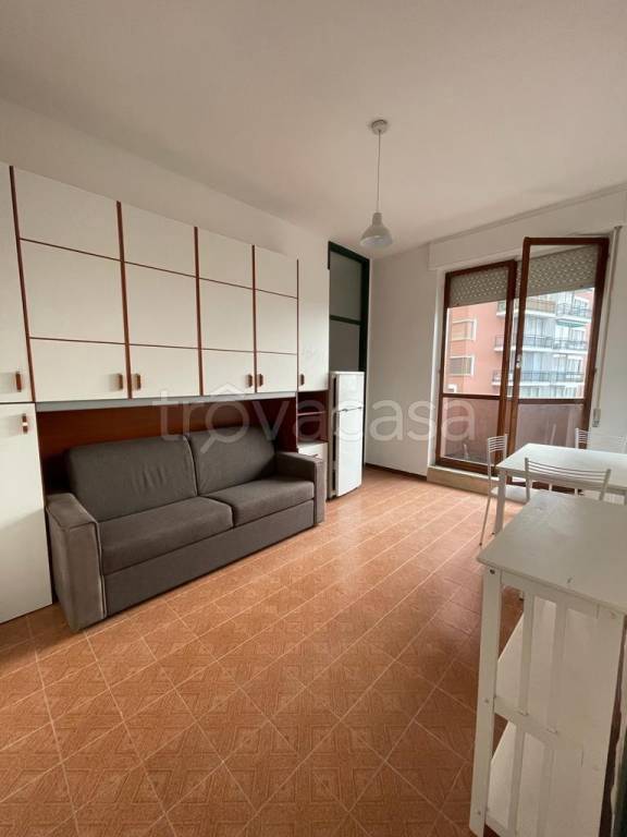 appartamento in affitto a Sesto San Giovanni in zona Rondò/Torretta