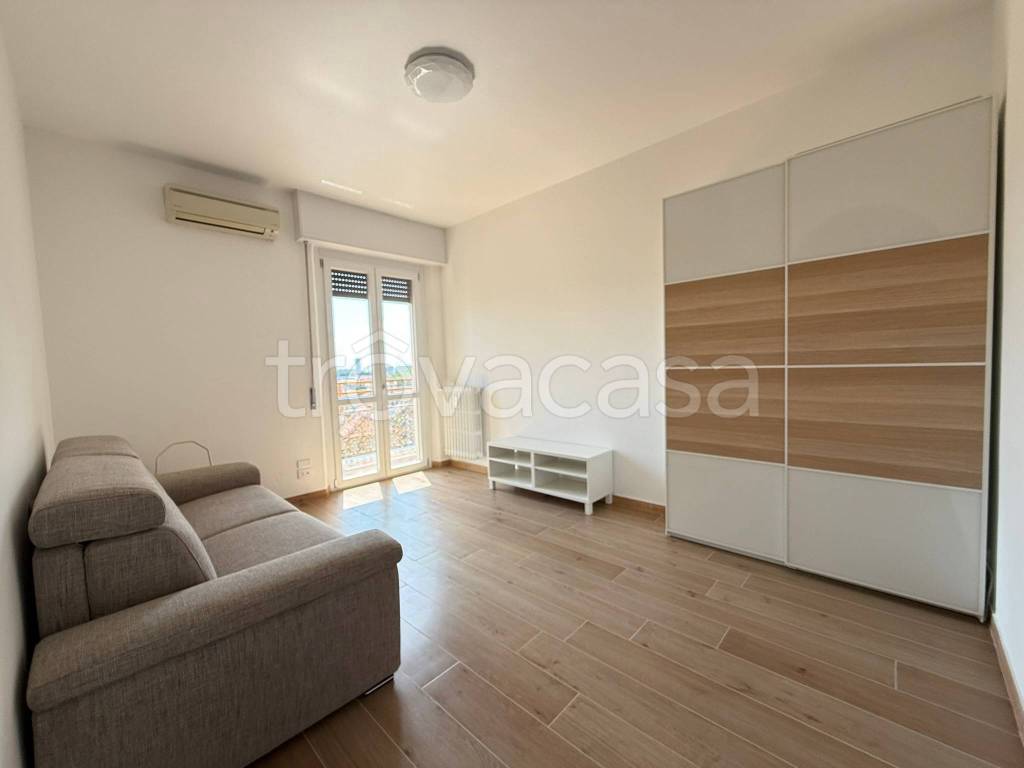 appartamento in affitto a Sesto San Giovanni in zona Rondò/Torretta