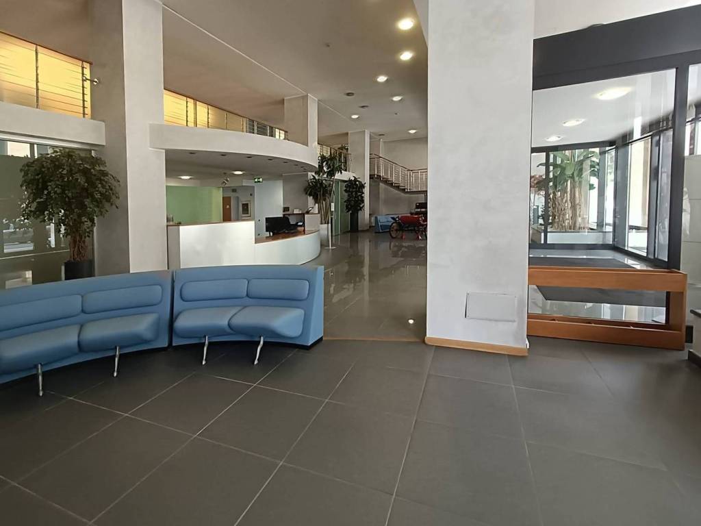 ufficio in affitto a Sesto San Giovanni in zona Pelucca/Villaggio Falck