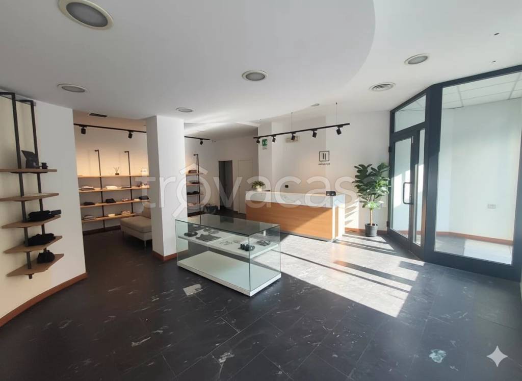 ufficio in affitto a Sesto San Giovanni in zona Rondò/Torretta