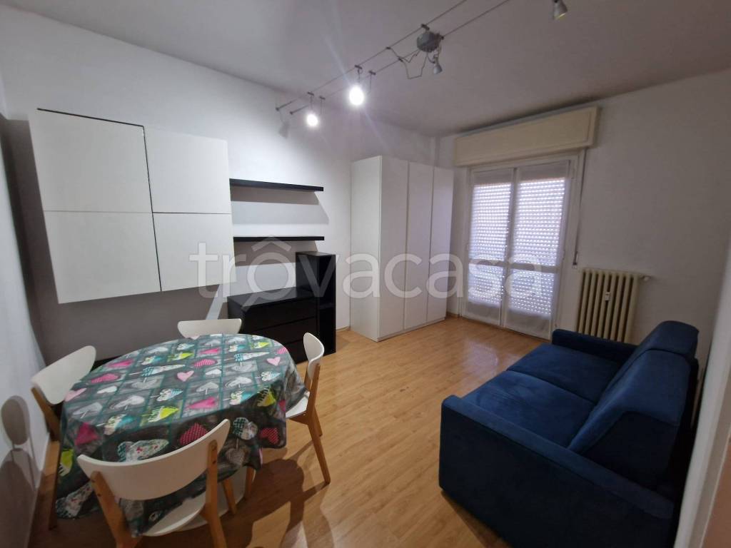 appartamento in affitto a Sesto San Giovanni in zona Rondò/Torretta