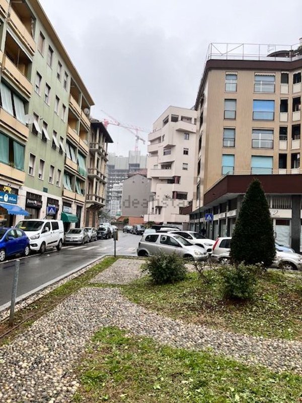 ufficio in affitto a Sesto San Giovanni in zona Rondò/Torretta