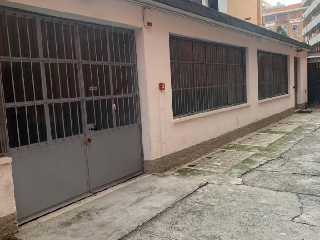 negozio in affitto a Sesto San Giovanni in zona Rondò/Torretta
