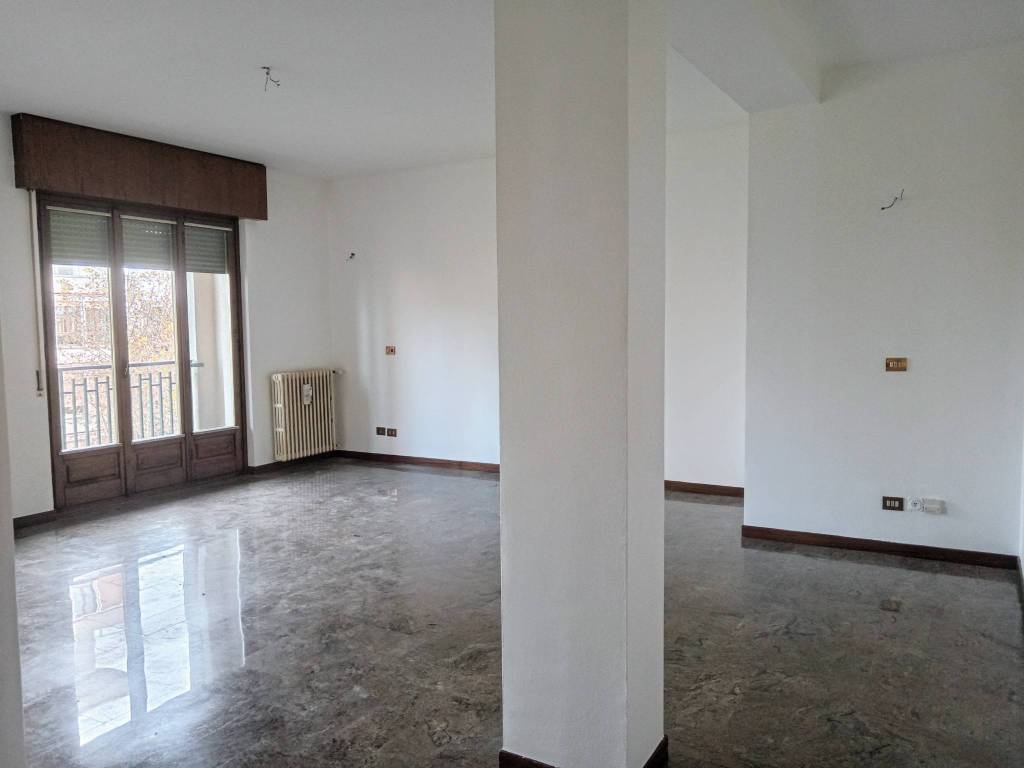 appartamento in affitto a Sesto San Giovanni in zona Rondò/Torretta