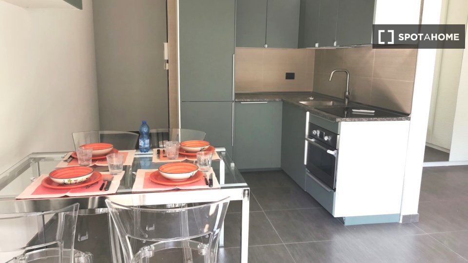 appartamento in affitto a Sesto San Giovanni in zona Pelucca/Villaggio Falck