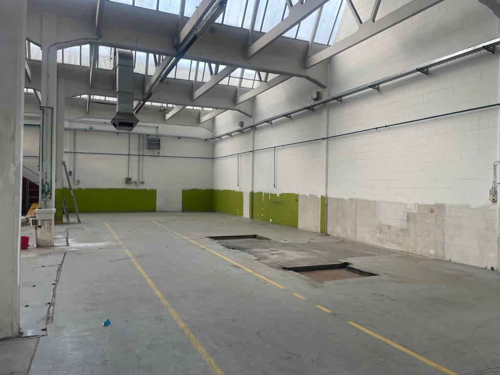 capannone in affitto a Sesto San Giovanni