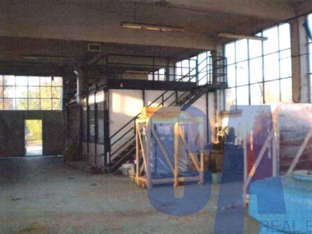 locale commerciale in affitto a Sesto San Giovanni