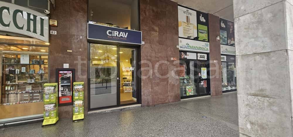 negozio in affitto a Sesto San Giovanni in zona Rondò/Torretta