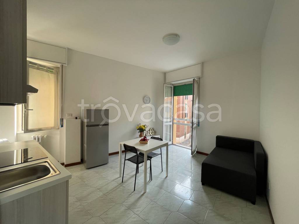 appartamento in affitto a Sesto San Giovanni in zona Rondinella