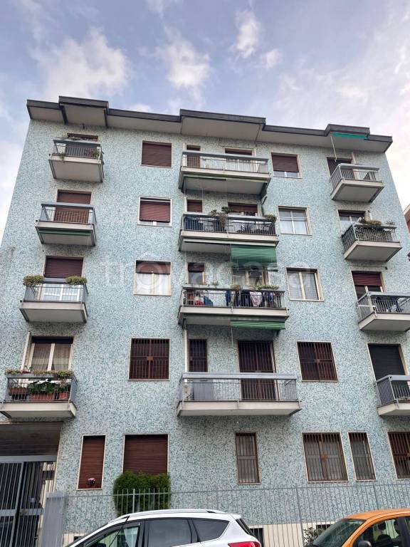 appartamento in affitto a Sesto San Giovanni in zona Rondinella