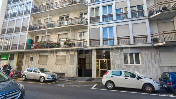 locale commerciale in affitto a Sesto San Giovanni