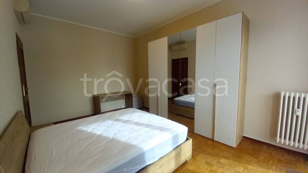 appartamento in affitto a Sesto San Giovanni in zona Rondò/Torretta