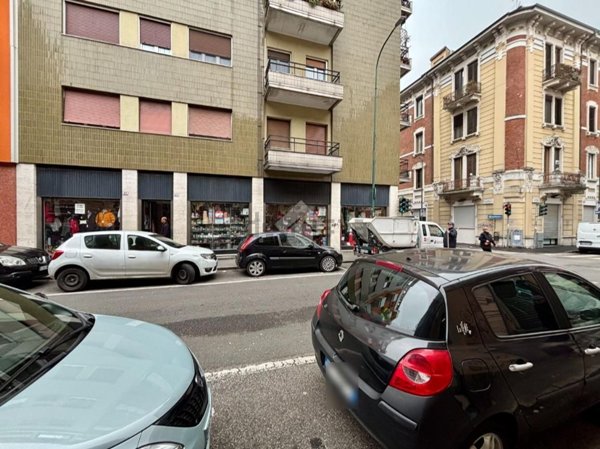 locale commerciale in affitto a Sesto San Giovanni in zona Rondò/Torretta