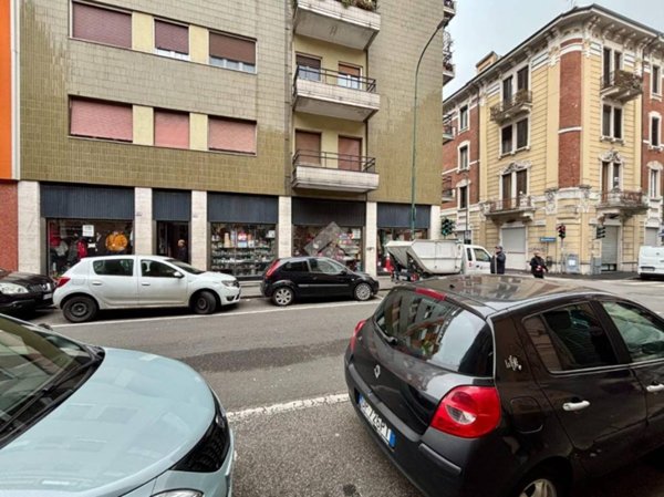 negozio in affitto a Sesto San Giovanni in zona Rondò/Torretta