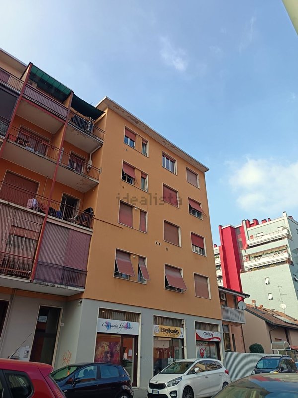 negozio in affitto a Sesto San Giovanni