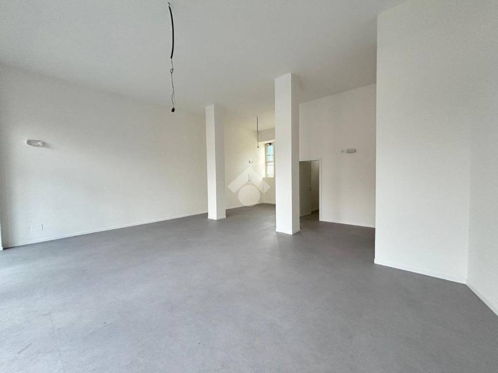 negozio in affitto a Sesto San Giovanni