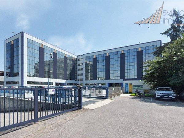 ufficio in affitto a Sesto San Giovanni in zona Rondò/Torretta