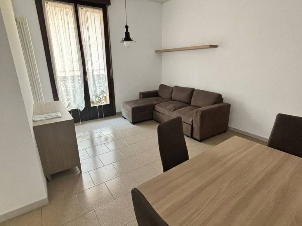 appartamento in affitto a Sesto San Giovanni in zona Rondinella