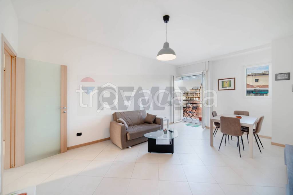 appartamento in affitto a Sesto San Giovanni in zona Rondò/Torretta