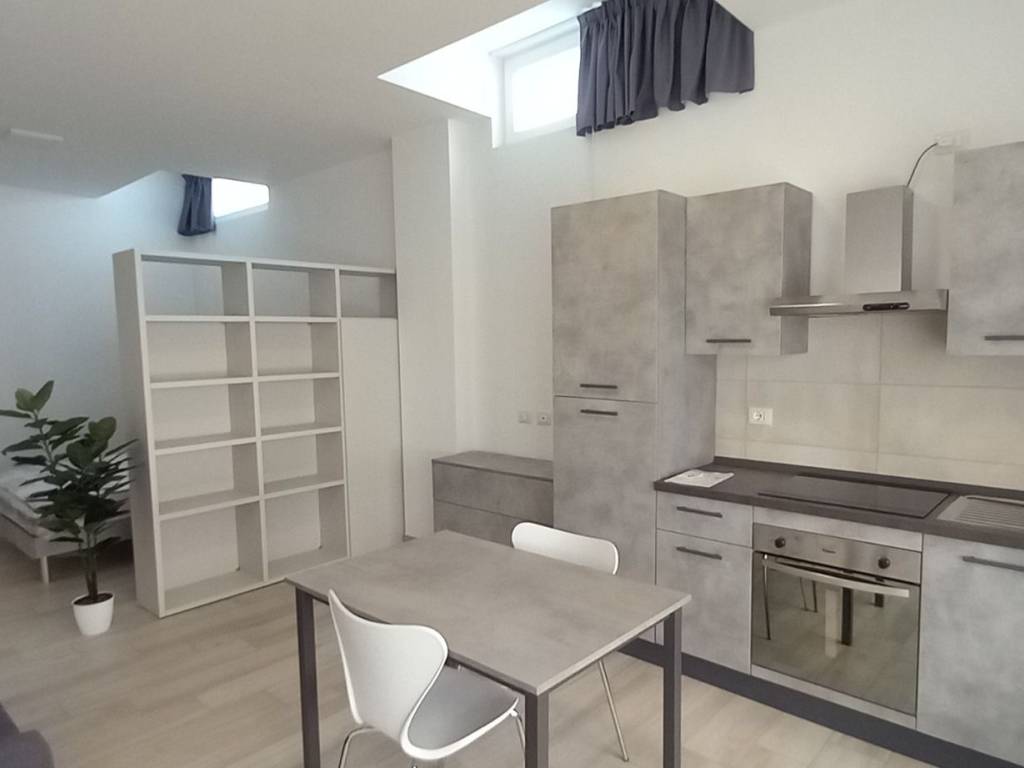 appartamento in affitto a Sesto San Giovanni in zona Rondinella