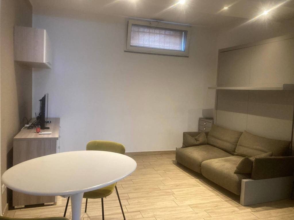 appartamento in affitto a Sesto San Giovanni in zona Rondinella