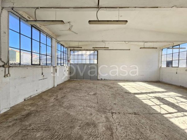 locale commerciale in affitto a Sesto San Giovanni