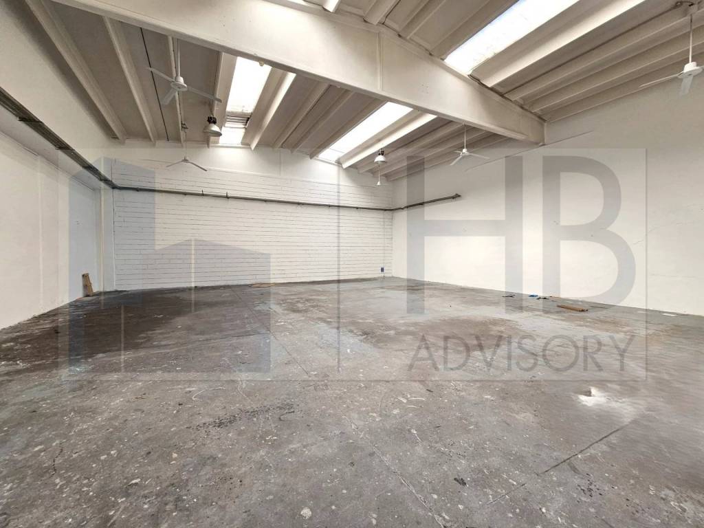 locale commerciale in affitto a Sesto San Giovanni