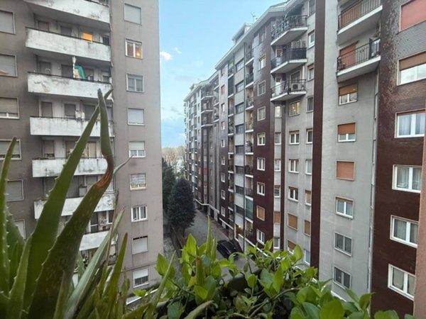 appartamento in affitto a Sesto San Giovanni in zona Rondinella