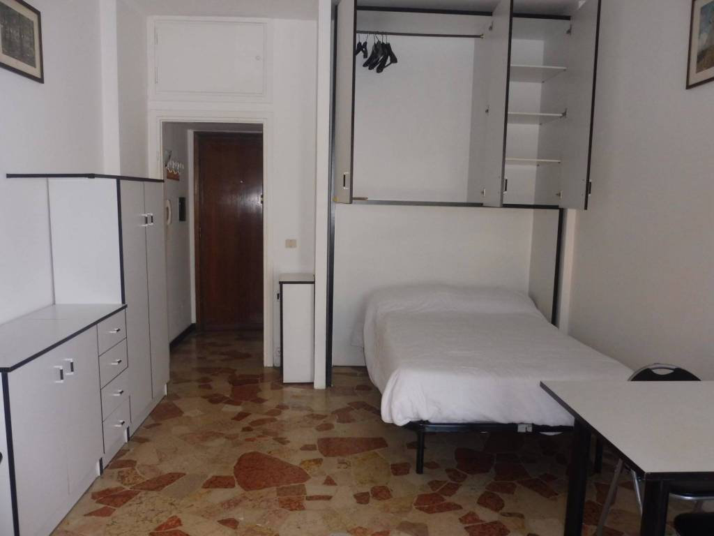 appartamento in affitto a Sesto San Giovanni in zona Rondinella