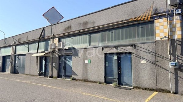 locale commerciale in affitto a Sesto San Giovanni in zona Rondò/Torretta