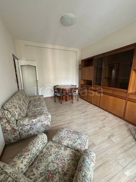 appartamento in affitto a Sesto San Giovanni in zona Rondò/Torretta