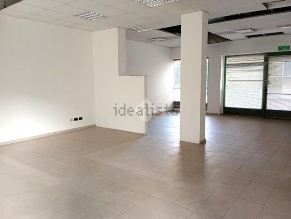 negozio in affitto a Sesto San Giovanni