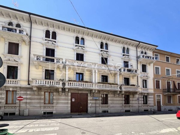 appartamento in affitto a Sesto San Giovanni in zona Rondò/Torretta