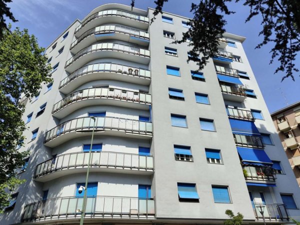 appartamento in affitto a Sesto San Giovanni in zona Rondinella