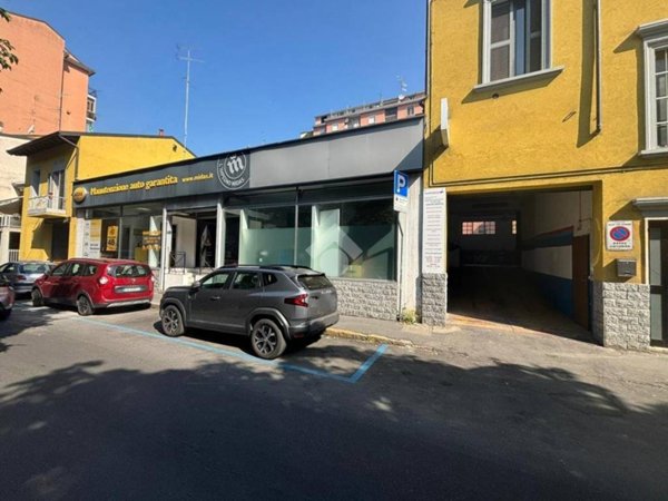 negozio in affitto a Sesto San Giovanni