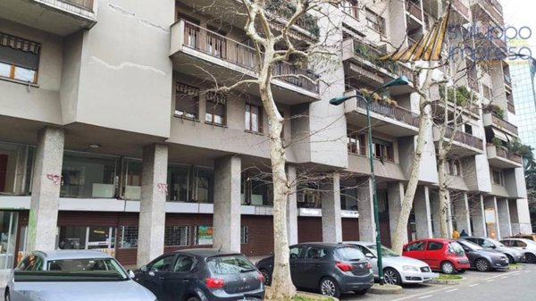 negozio in affitto a Sesto San Giovanni
