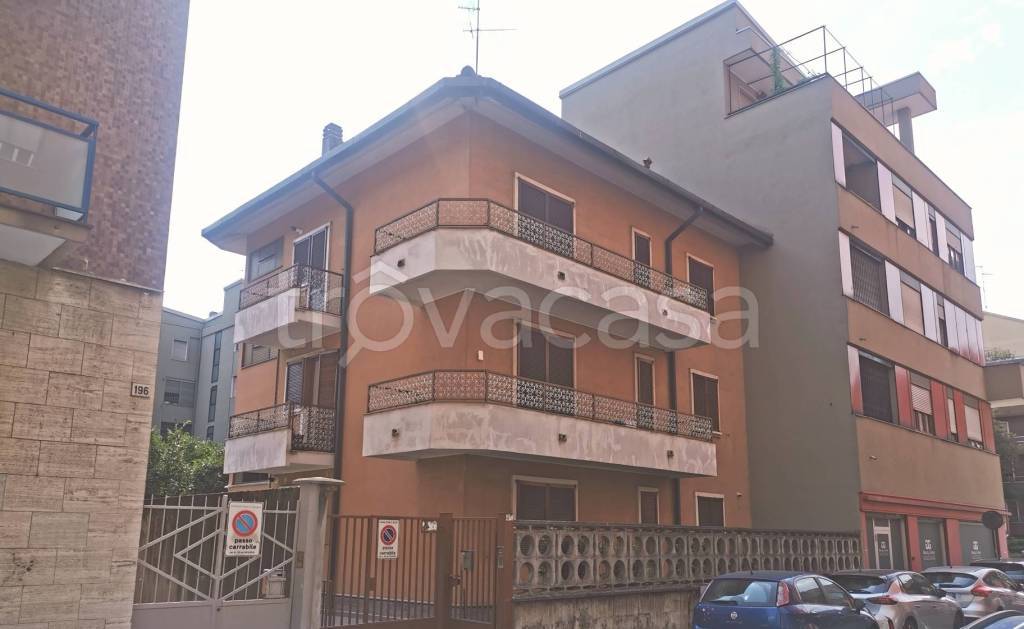 appartamento in affitto a Sesto San Giovanni in zona Rondò/Torretta