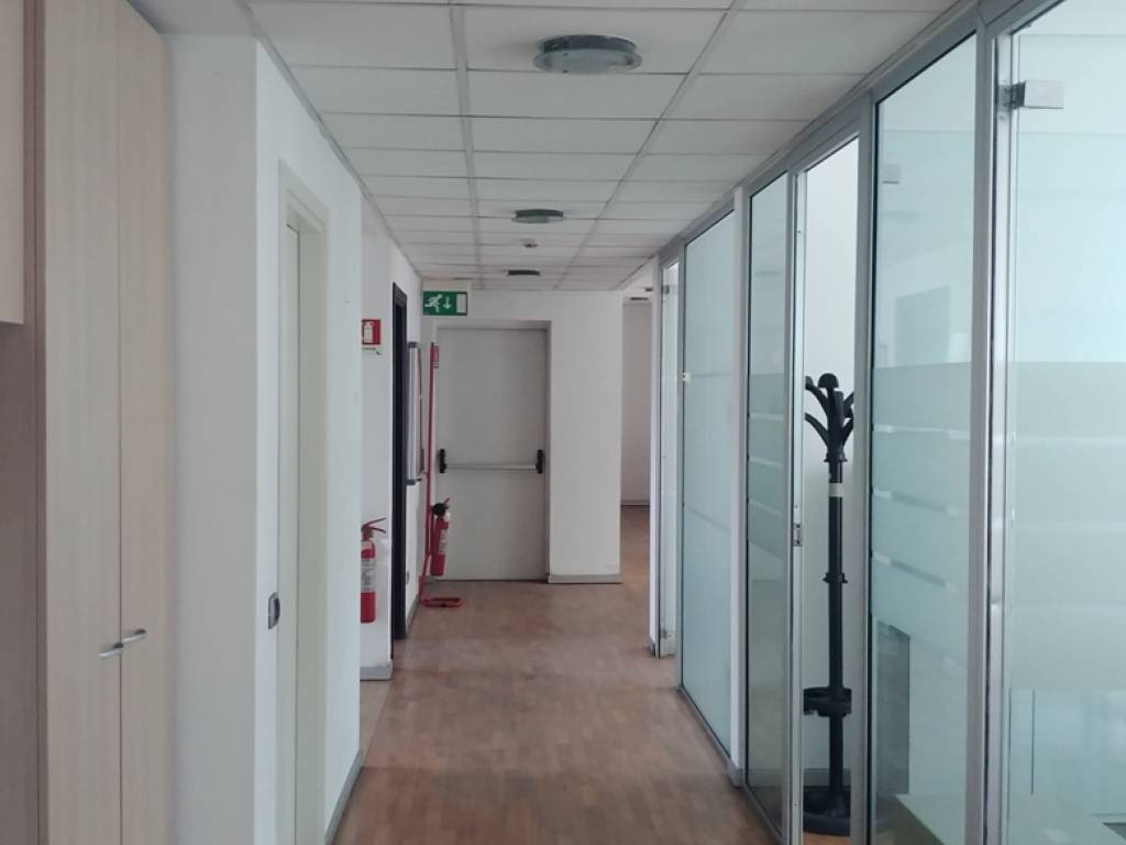 negozio in affitto a Sesto San Giovanni