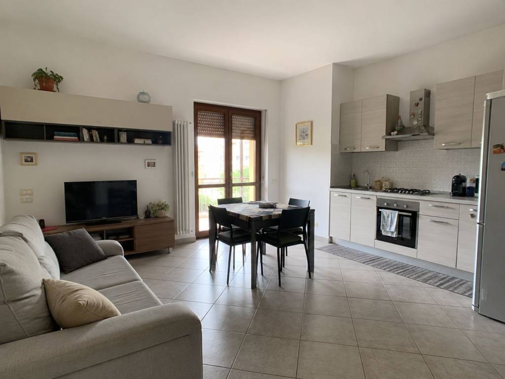 appartamento in affitto a Sesto San Giovanni in zona Rondinella