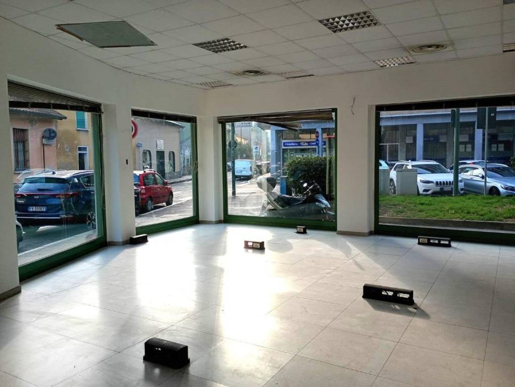 negozio in affitto a Sesto San Giovanni